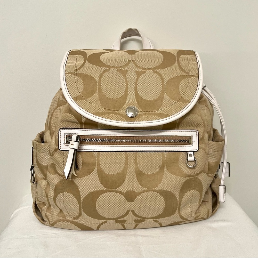 Authentic Coach Kyra Daisy Signature Backpack - Beige & White